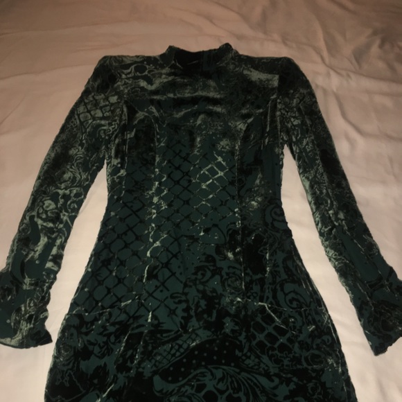 Balmain X H&M Dresses & Skirts - Balmain X H&M green velvet dress